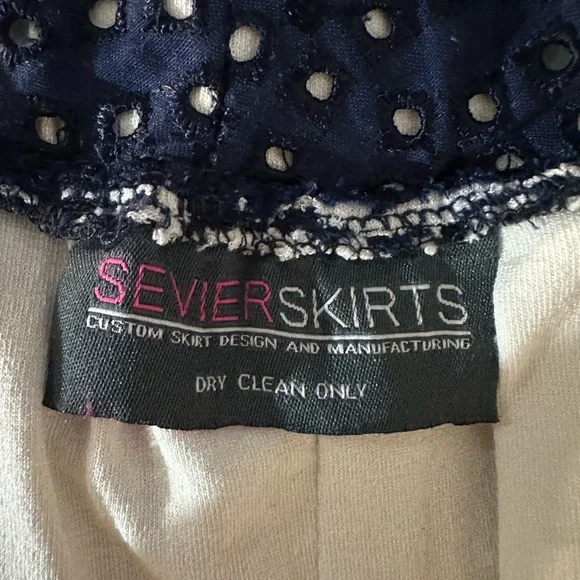 Vintage Sevier Skirts Blue Embroidered Skirt –Estimated Size 20W (1X–2X) - Picture 15 of 16